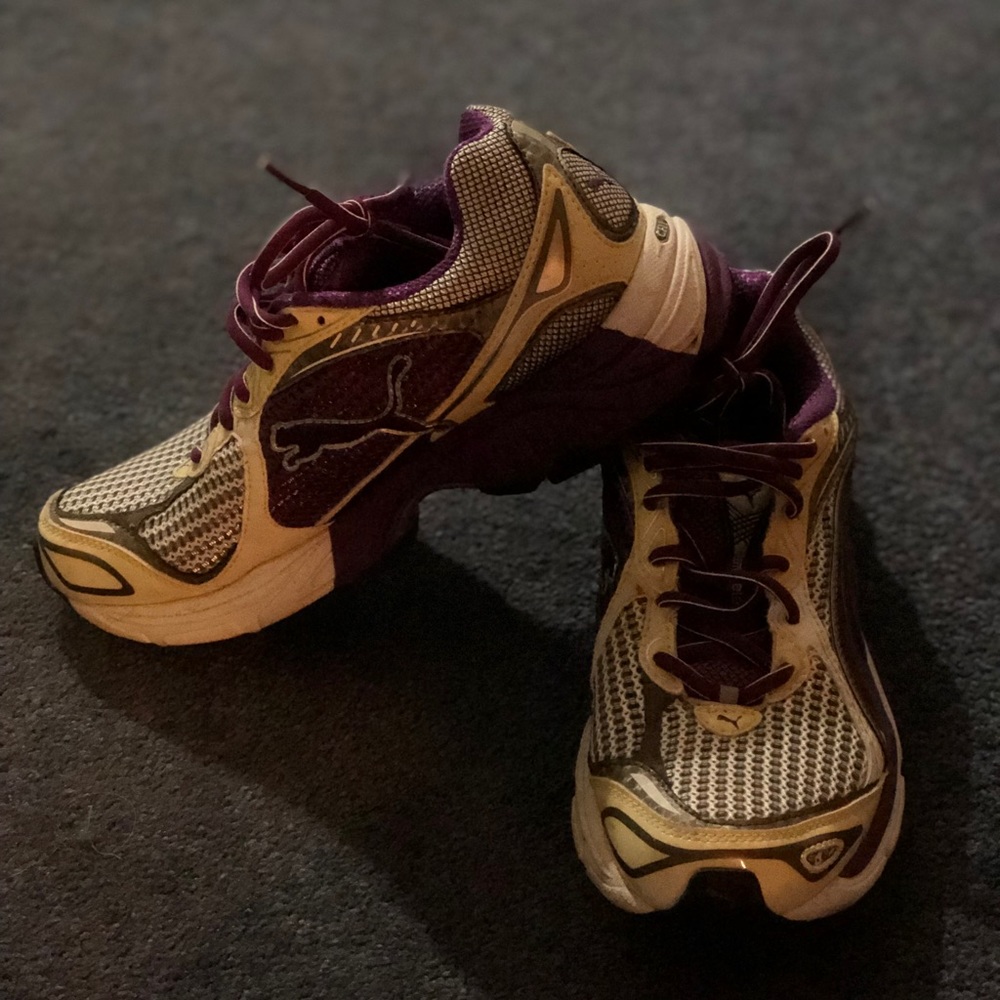 Puma itana women’s running shoes 👟